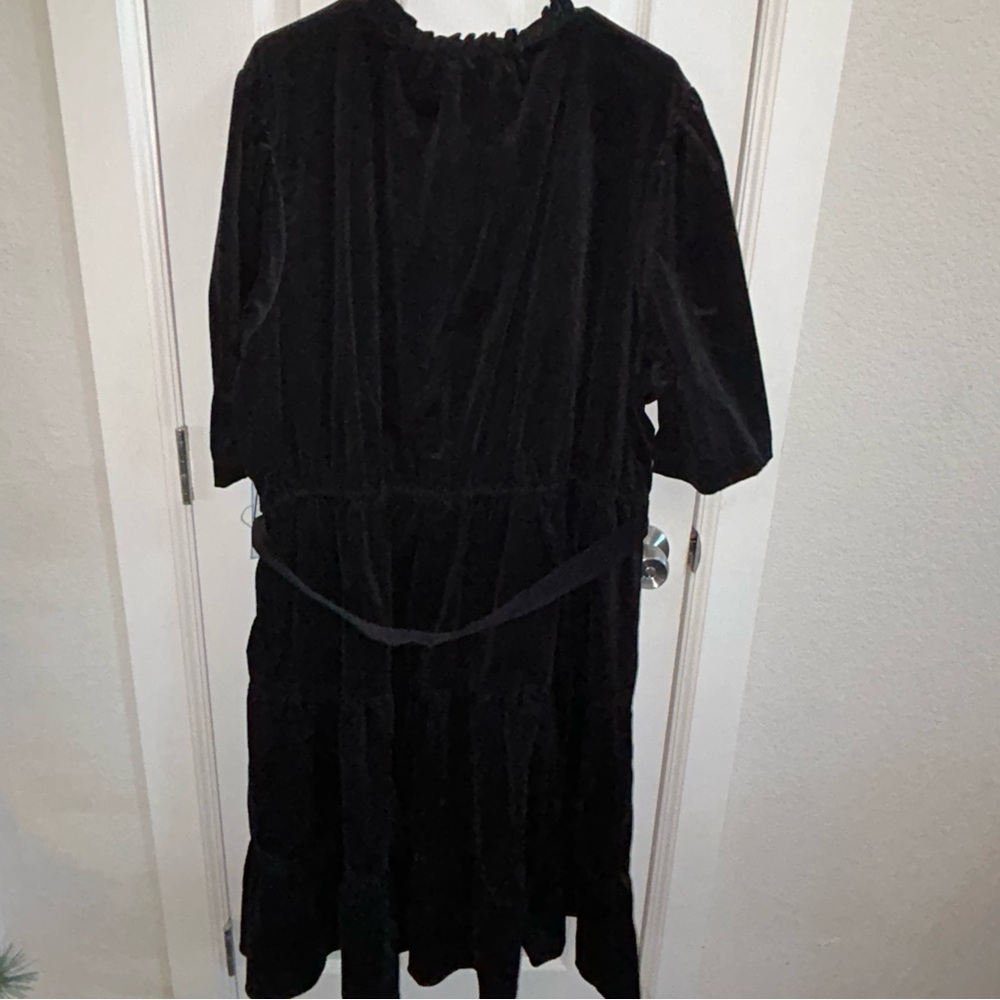 Draper James Black Midi Dress Size 3X NWT Tiered Skirt Ruffled Neck - Picture 10 of 14